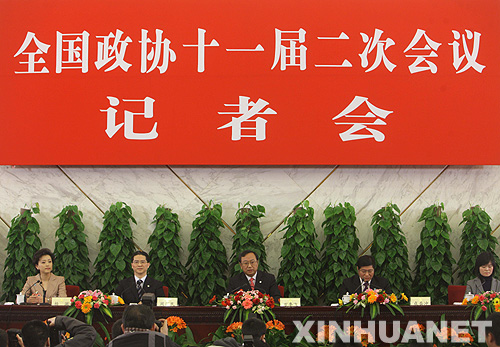 La crise financière globale n'aura qu'un impact limité sur l'Exposition universelle de Shanghai 2010, a déclaré dimanche un responsable du comité d'organisation de  l'exposition.
