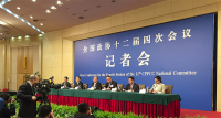 全国政协委员谈绿色发展保护生态环境。（《北京周报》记者 徐蓓摄）.jpg