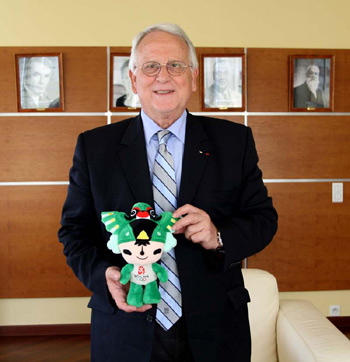 M.Henri Sérandour,président du Comité national olympique et sportif français (CNOSF)