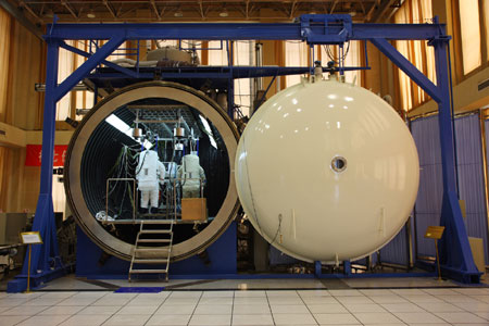Les six astronautes sélectionnés pour la troisième mission spatiale habitée chinoise finissent actuellement leur dernier entraînement avant le lancement du vaisseau Shenzhou-7 programmé entre le 25 et le 30 septembre, selon une responsable de la mission.