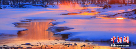 Xinjiang : sublime coucher de soleil en plein dégel